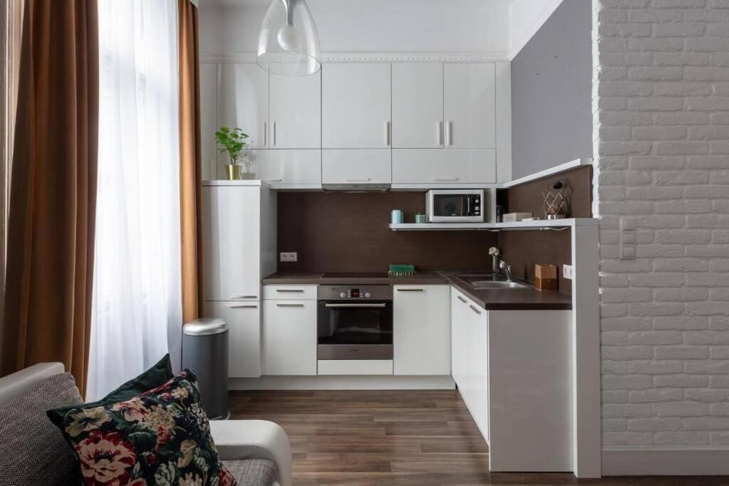 Chic, Captivating Space Near Opera House Budapest Esterno foto