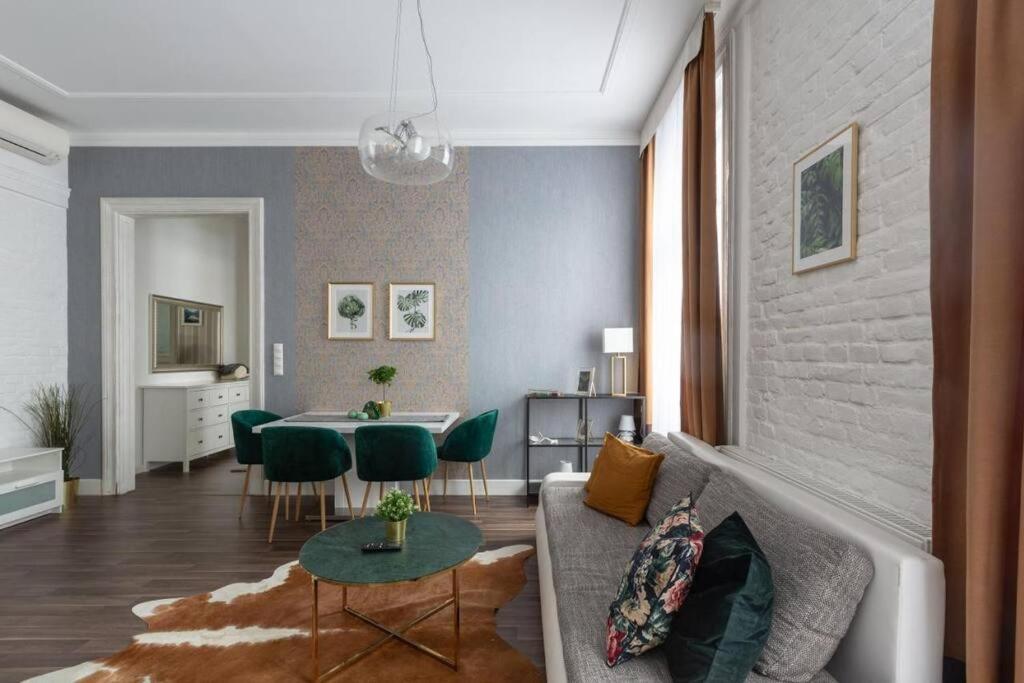 Chic, Captivating Space Near Opera House Budapest Esterno foto