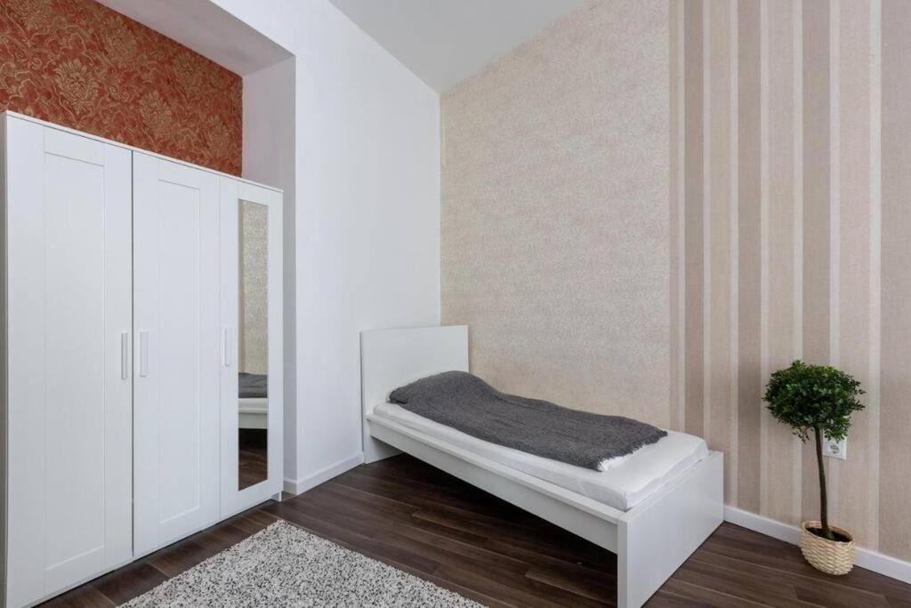 Chic, Captivating Space Near Opera House Budapest Esterno foto