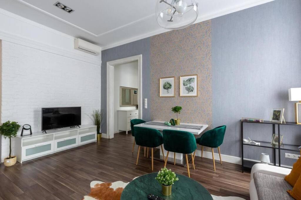 Chic, Captivating Space Near Opera House Budapest Esterno foto
